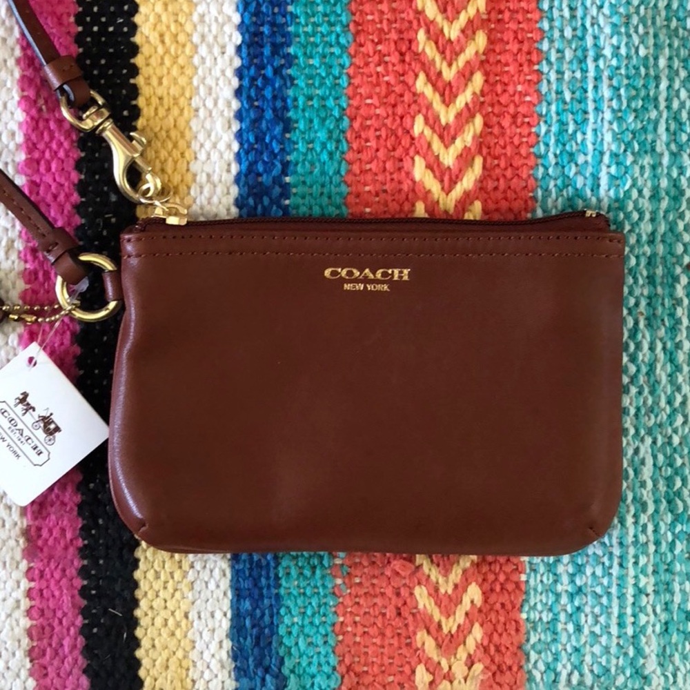 NWT COACH Leather Wristlet in Cognac